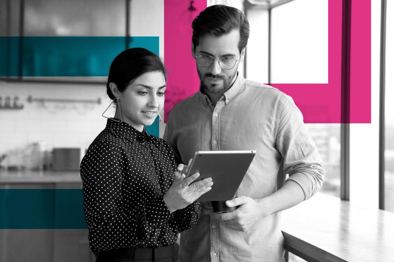 SINGLE-IMAGE_squares-woman-and-man-check-tablet_jul25