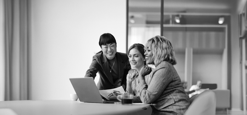 SINGLE-IMAGE_women-group-office-smiling-computer-laptop_feb25