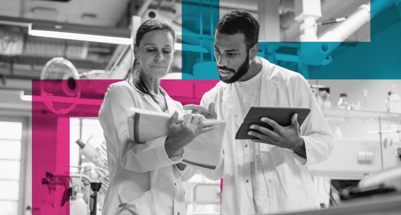 SINGLE-IMAGE_squares-scientists-working-in-the-laboratory-with-tablet_jul24