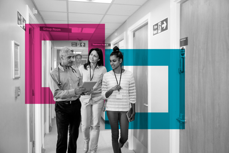 SINGLE-IMAGE_squares-doctors-walking-in-corridor_sept24