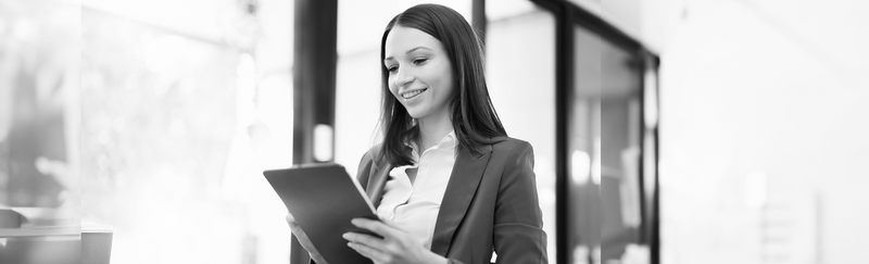 SINGLE-IMAGE_in-office-business-women-using-tablet_may24