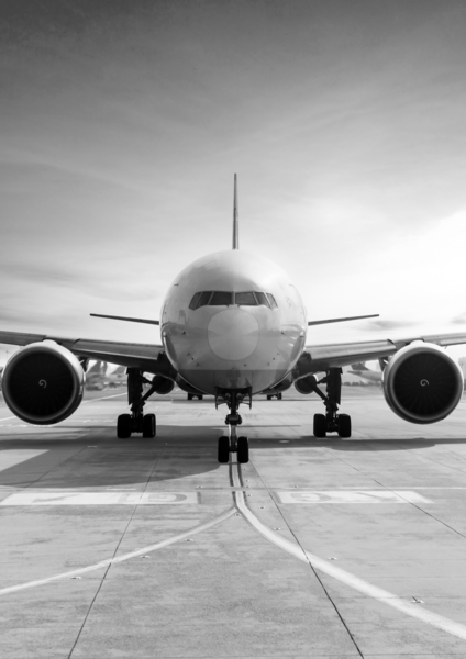 SINGLE-IMAGE_passenger-jet-on-runway_oct23