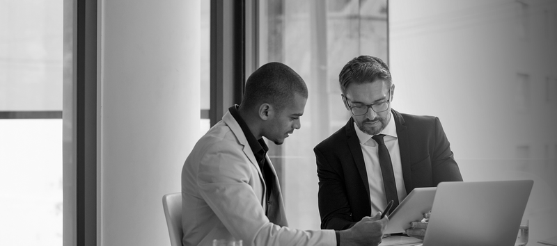 SINGLE-IMAGE_male-office-workers-collaborating-no-squares_mar24